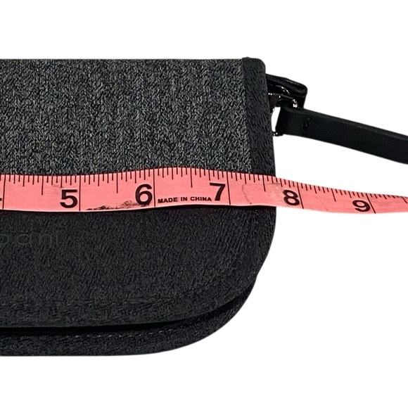 Sherpani 2 Tone Black Gray Small Zip Around Multifunctional Wallet - Like New - Picture 10 of 10